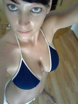 Fitgirlmyrthe uit Antwerpen,Belgie